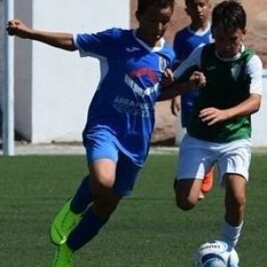 Torneo Granada es un torneo de fútbol anual que se celebra en la historica ciudad de Granada. En el torneo participan cantareras de  equipos profesionales.